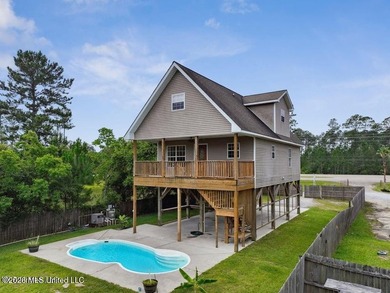 Great 4 bedroom 1800 sq. ft. waterfront house close to the - photo 1