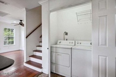 Great 4 bedroom 1800 sq. ft. waterfront house close to the - photo 9