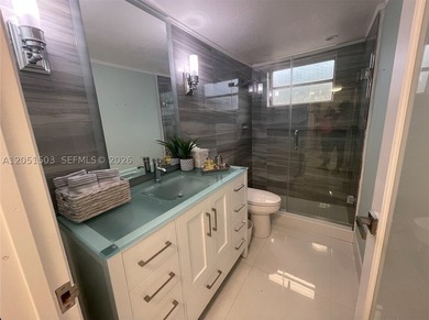 Beautifully renovated 1-bedroom, 1-bath residence in South of - photo 6