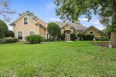 Welcome to the highly desirable Jacksonville Golf & Country Club - photo 1
