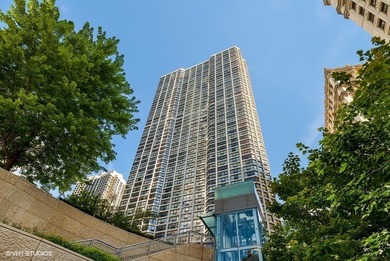 Lake Michigan - Cook County Condo For Sale in Chicago Illinois