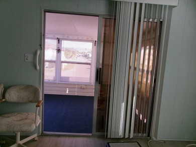 Well maintained 2 Bedrooms and 2 Bathrooms Home with 2 large - photo 11
