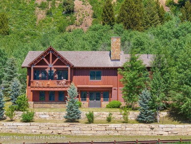 Snake River Home For Sale in Hoback Junction Wyoming