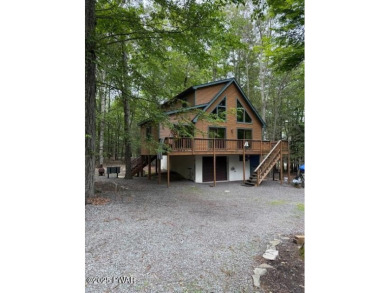 Lake Home For Sale in Lake Ariel, Pennsylvania
