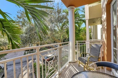 Bright and spacious 2BD + den, 2.5BA townhome in Fort - photo 2
