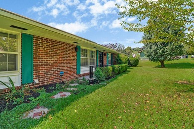 Chickamauga Lake Home For Sale in Dayton Tennessee