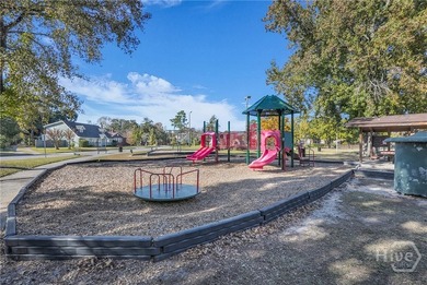 Situated directly on lively Hull Park in the heart of Ardsley - photo 18