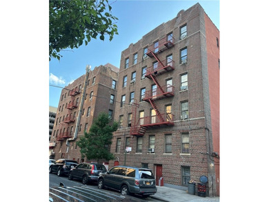 Great opportunity for investors with this 55 unit mixed use - photo 3