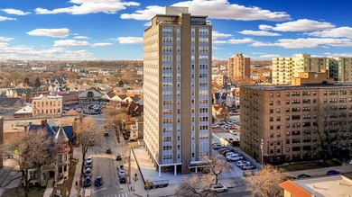 Lake Michigan - Milwaukee County Condo For Sale in Milwaukee Wisconsin