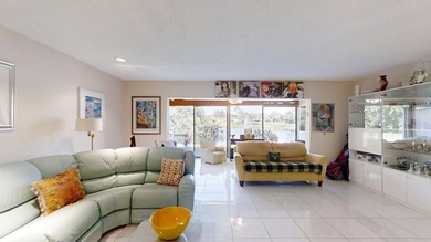Beautiful Lake views. Nicely appointed rare 3 full Bathrooms, 2 - photo 13