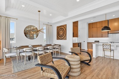 Welcome to 164 E Second Street in Ocean Isle Beach, a stunning - photo 16