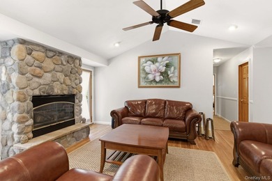Welcome to this beautifully updated L-Shaped Ranch nestled in - photo 16