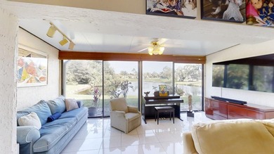 Beautiful Lake views. Nicely appointed rare 3 full Bathrooms, 2 - photo 16
