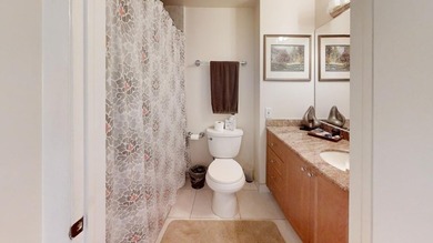 Beautiful Lake views. Nicely appointed rare 3 full Bathrooms, 2 - photo 19