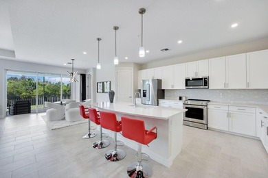 (private lake, pond, coastal) Condo For Sale in Naples Florida