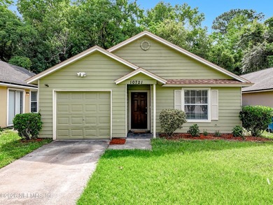 SUPER Adorable Single Family stand alone home in a super - photo 1