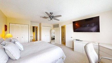 Beautiful Lake views. Nicely appointed rare 3 full Bathrooms, 2 - photo 22