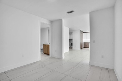 Azure 2501S at Selene, Fort Lauderdale Beach's newest and - photo 25