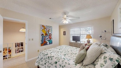 Beautiful Lake views. Nicely appointed rare 3 full Bathrooms, 2 - photo 32
