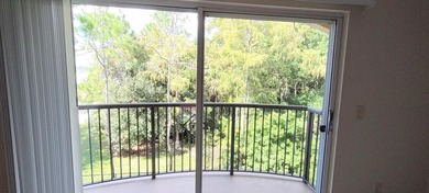 Step into this beautifully renovated 2-bedroom,2-master suite - photo 4