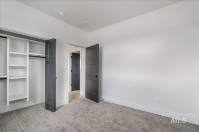 Luxury, location and privacy! Located in Twin Falls newest - photo 15