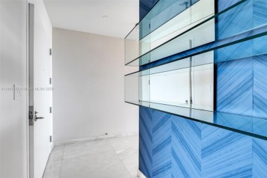 SPECTACULAR UNIT WITH DIRECT BAY VIEWS OF BISCAYNE BAY. 2 BED, 2