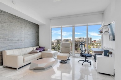 SPECTACULAR UNIT WITH DIRECT BAY VIEWS OF BISCAYNE BAY. 2 BED, 2