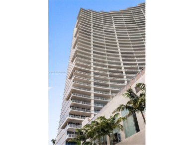 SPECTACULAR UNIT WITH DIRECT BAY VIEWS OF BISCAYNE BAY. 2 BED, 2