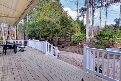 Bright and Spacious 4 Bedroom Home in Cul-de Sac. The Open Floor - photo 31