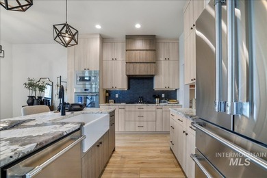 Luxury, location and privacy! Located in Twin Falls newest - photo 38