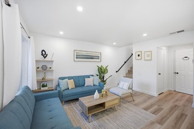 Welcome to 727 Balfour Dr, a spacious 3-bedroom, 1.5-bath - photo 2