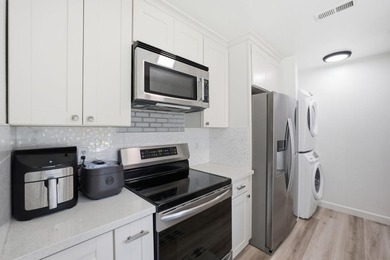 Welcome to 727 Balfour Dr, a spacious 3-bedroom, 1.5-bath - photo 10