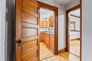 Wow!!! Nothing wrong with this property, off street parking+++ - photo 14