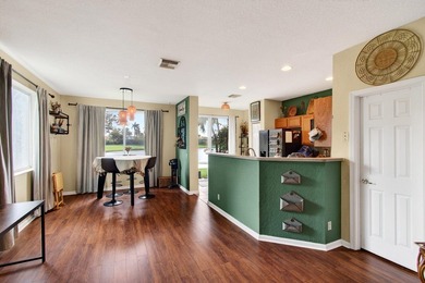 Beautifully maintained 3-bedroom, 2.5-bath townhome with a 1-car - photo 14