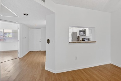 Beautiful and renovated 2 bed/2 bath in this 55+ active senior - photo 16