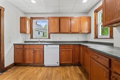 Wow!!! Nothing wrong with this property, off street parking+++ - photo 17