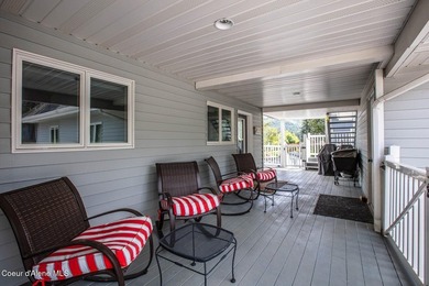 Timeless waterfront retreat with soaring cathedral ceilings, an - photo 22