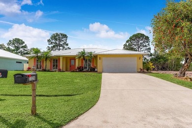 BRAND NEW METAL ROOF 2022! Spacious, well-maintained 3-bedroom - photo 2