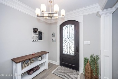 A gorgeous, well-maintained 3 bedroom, 2 1/2 bath home, plus a - photo 8