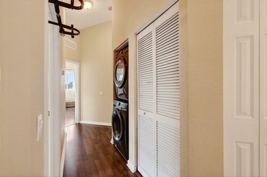 Beautifully maintained 3-bedroom, 2.5-bath townhome with a 1-car - photo 31