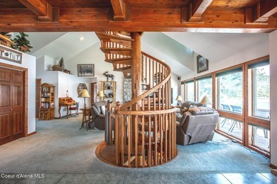 Timeless waterfront retreat with soaring cathedral ceilings, an - photo 38