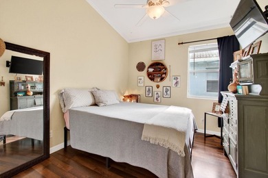 Beautifully maintained 3-bedroom, 2.5-bath townhome with a 1-car - photo 45