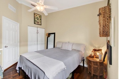 Beautifully maintained 3-bedroom, 2.5-bath townhome with a 1-car - photo 46