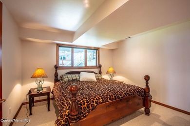 Timeless waterfront retreat with soaring cathedral ceilings, an - photo 50