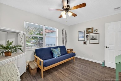 This lovely home has been exquisitely remodeled with a designers - photo 14
