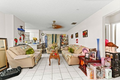 Beautiful 1-story home with 3 bedrooms and 2 bathrooms, perfect - photo 15