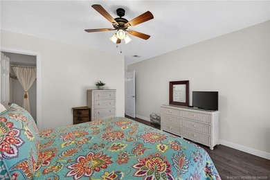 This lovely home has been exquisitely remodeled with a designers - photo 16