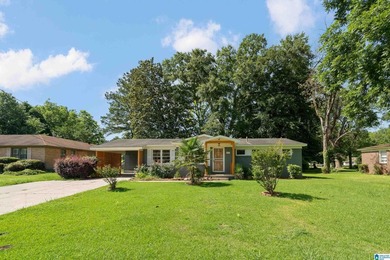 Welcome to Twin Lake. This charming lake community offers - photo 1