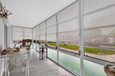 This lovely home has been exquisitely remodeled with a designers - photo 21