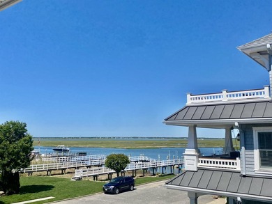 THE SOUTH-END IS CALLED THE *GOLD COAST OF AVALON*. Wide - photo 4